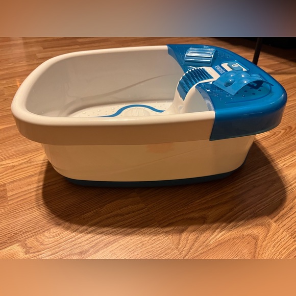 Homedics Bubble Bliss Deluxe Foot Spa with Massaging Bubbles - Picture 6 of 11